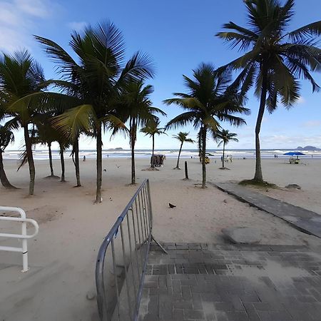 Biwa Condominio Cm Piscina, 1Garagem, Wi-Fi 300 Mega, Central De Vigilancia Remota , Centro Do Guaruja Proximo A Praia E Comercio, Horarios Check-In E Check-Out Flexiveis 外观 照片
