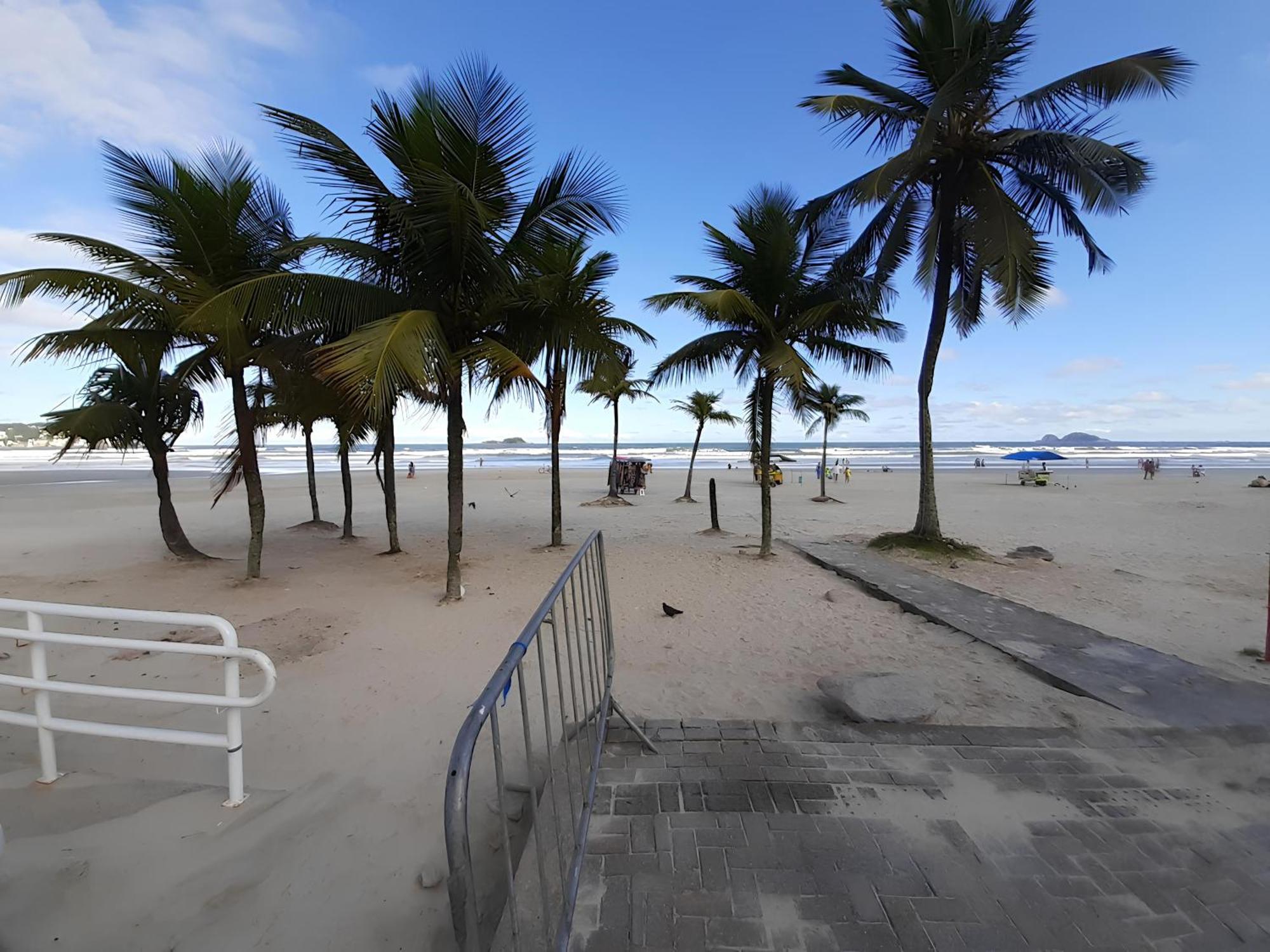 Biwa Condominio Cm Piscina, 1Garagem, Wi-Fi 300 Mega, Central De Vigilancia Remota , Centro Do Guaruja Proximo A Praia E Comercio, Horarios Check-In E Check-Out Flexiveis 外观 照片