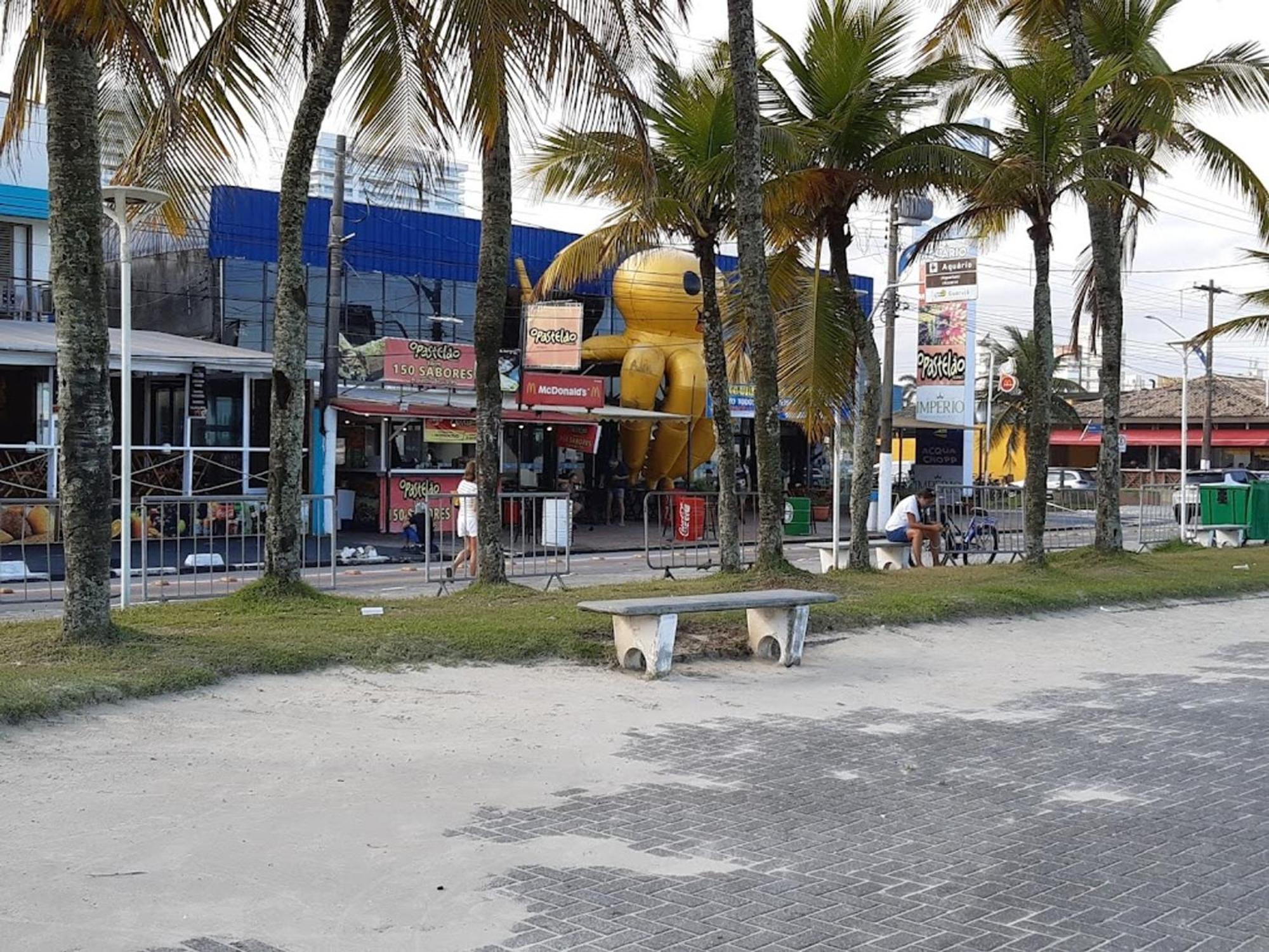 Biwa Condominio Cm Piscina, 1Garagem, Wi-Fi 300 Mega, Central De Vigilancia Remota , Centro Do Guaruja Proximo A Praia E Comercio, Horarios Check-In E Check-Out Flexiveis 外观 照片