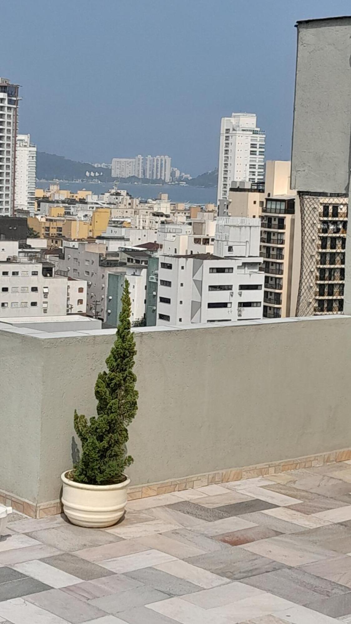 Biwa Condominio Cm Piscina, 1Garagem, Wi-Fi 300 Mega, Central De Vigilancia Remota , Centro Do Guaruja Proximo A Praia E Comercio, Horarios Check-In E Check-Out Flexiveis 外观 照片